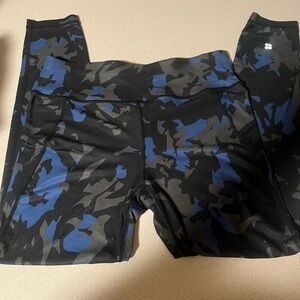 New Sweaty Betty All Day Camouflage Leggings sz Medium